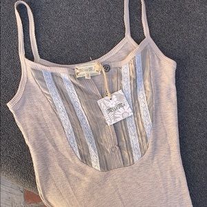 Women’s Miss Me Top Size M